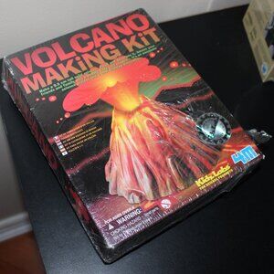 3/$28- new 4M Kidz Labs Volcano Making Kit Construction Building Science Fair